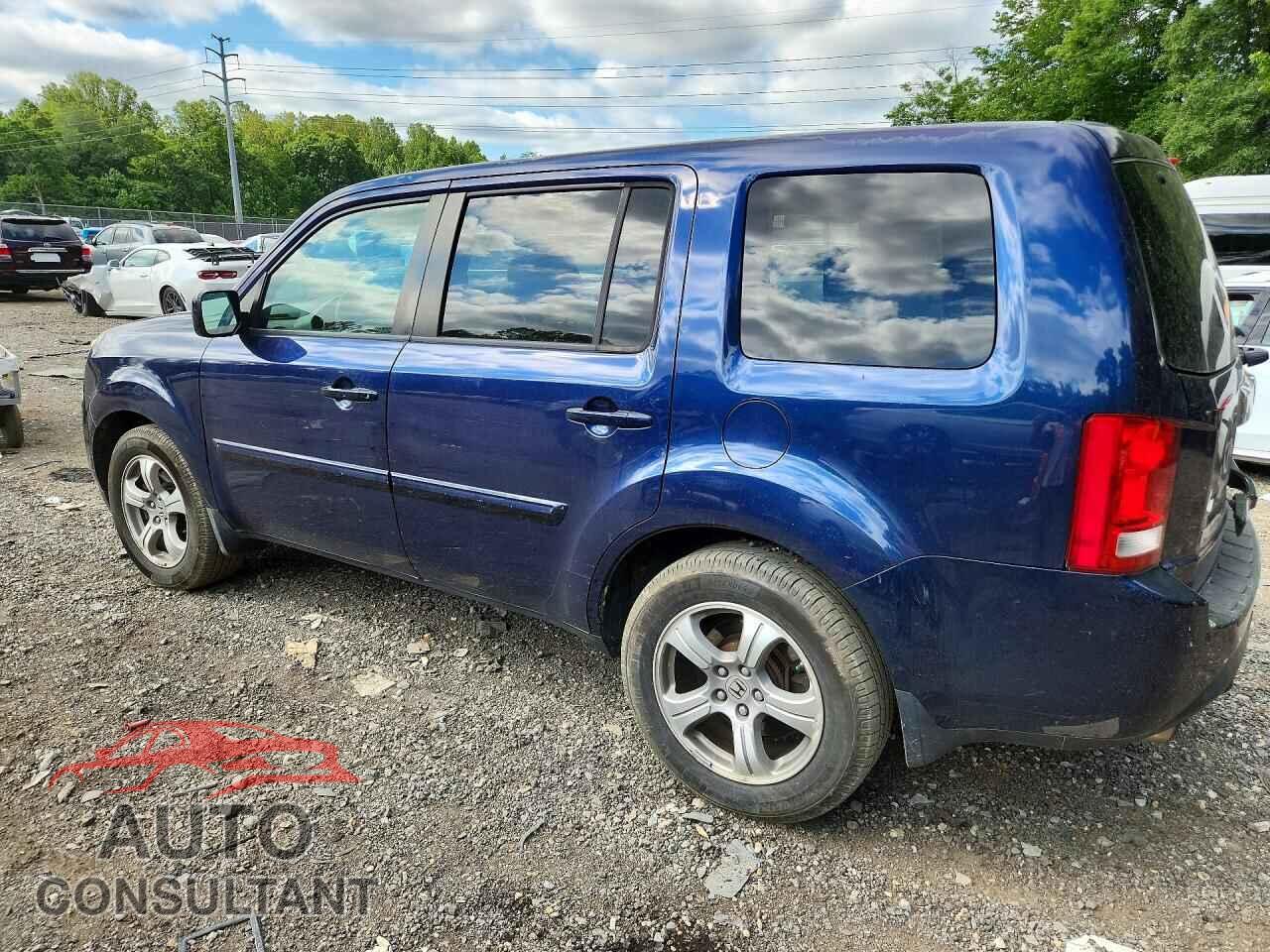 HONDA PILOT 2013 - 5FNYF4H71DB071824