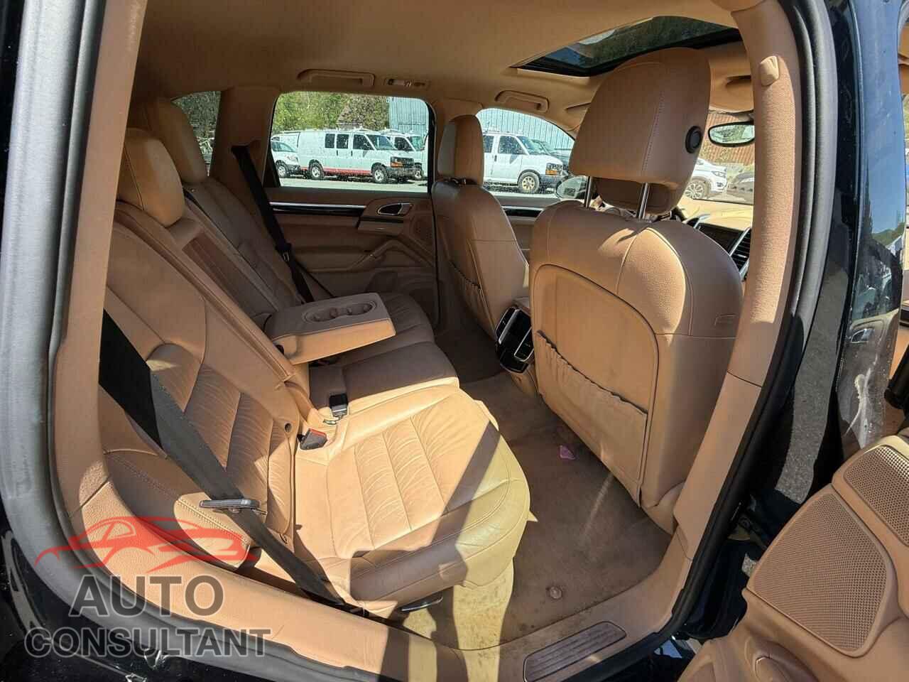 PORSCHE CAYENNE 2012 - WP1AE2A28CLA94048