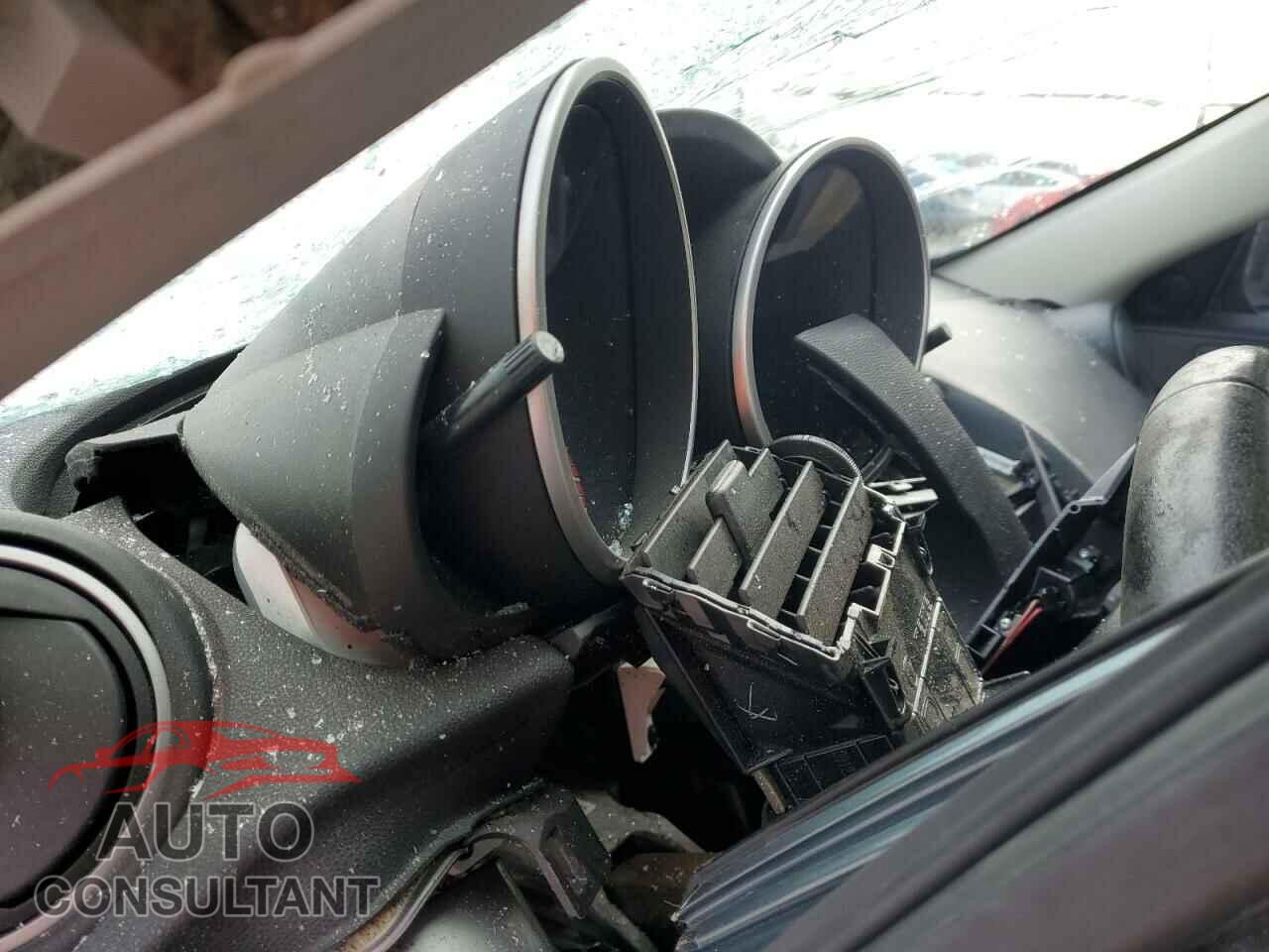 MAZDA 3 2012 - JM1BL1W83C1658817