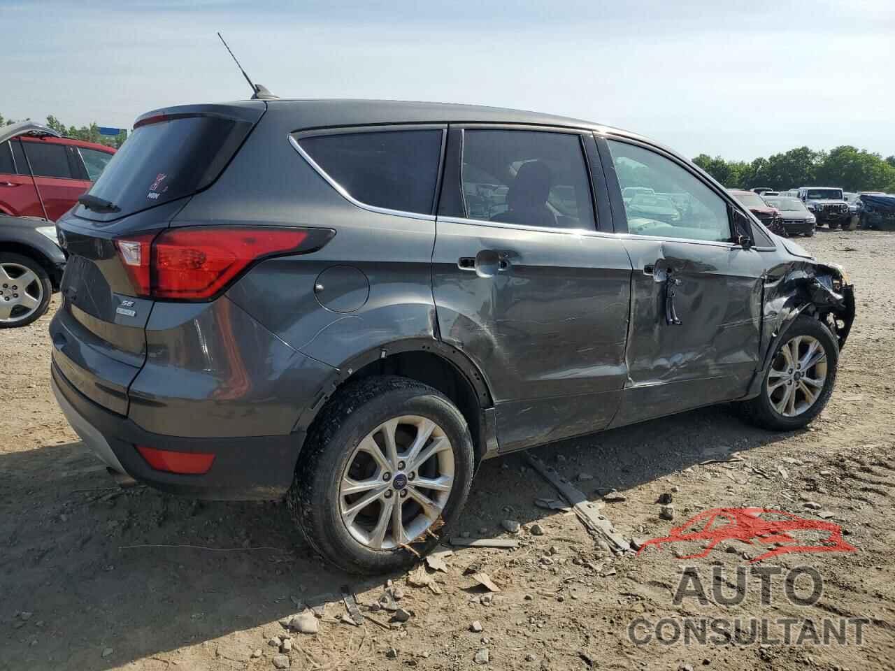 FORD ESCAPE 2019 - 1FMCU0GD3KUB99417