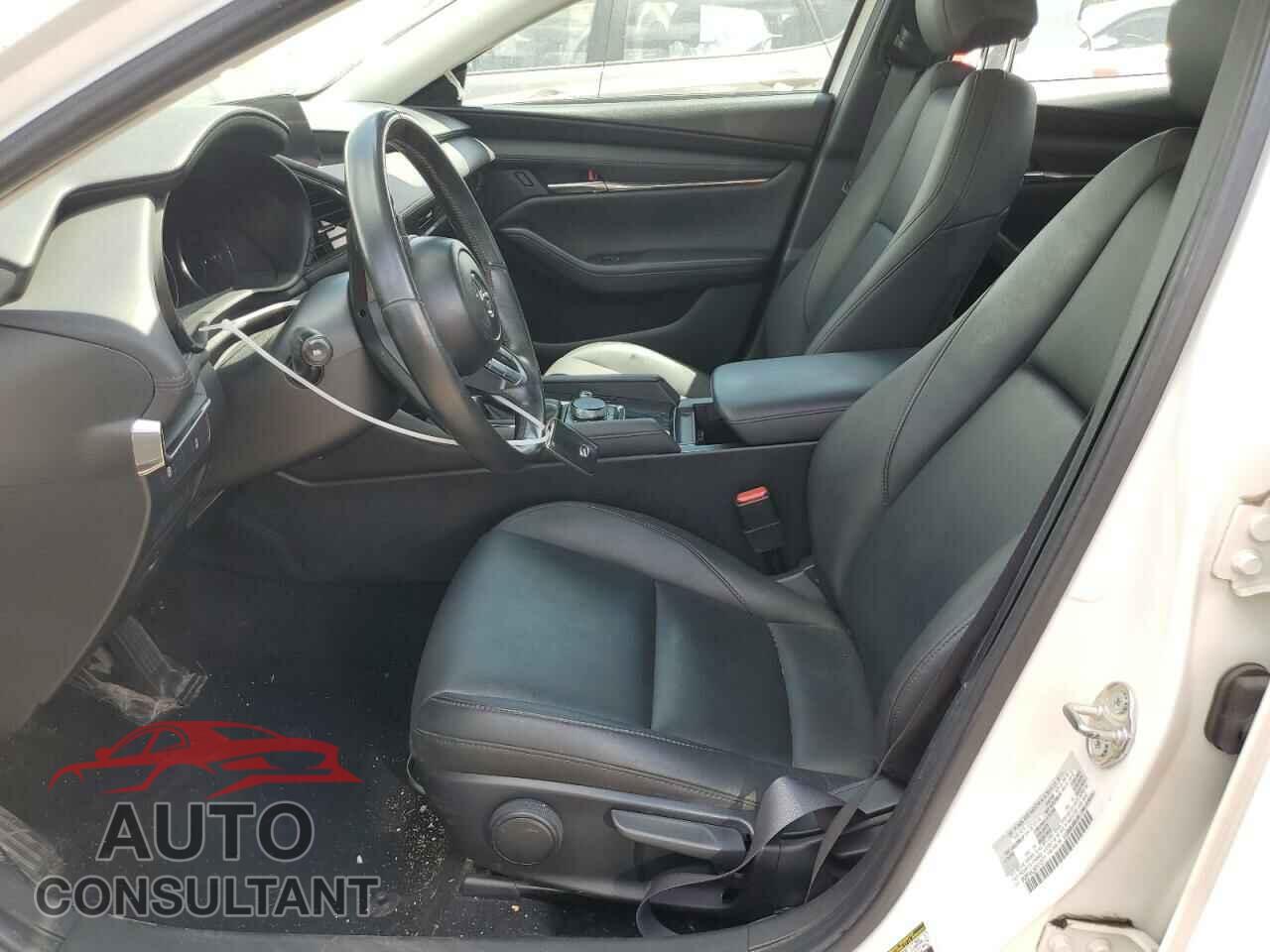 MAZDA 3 2019 - 3MZBPAAL8KM110777