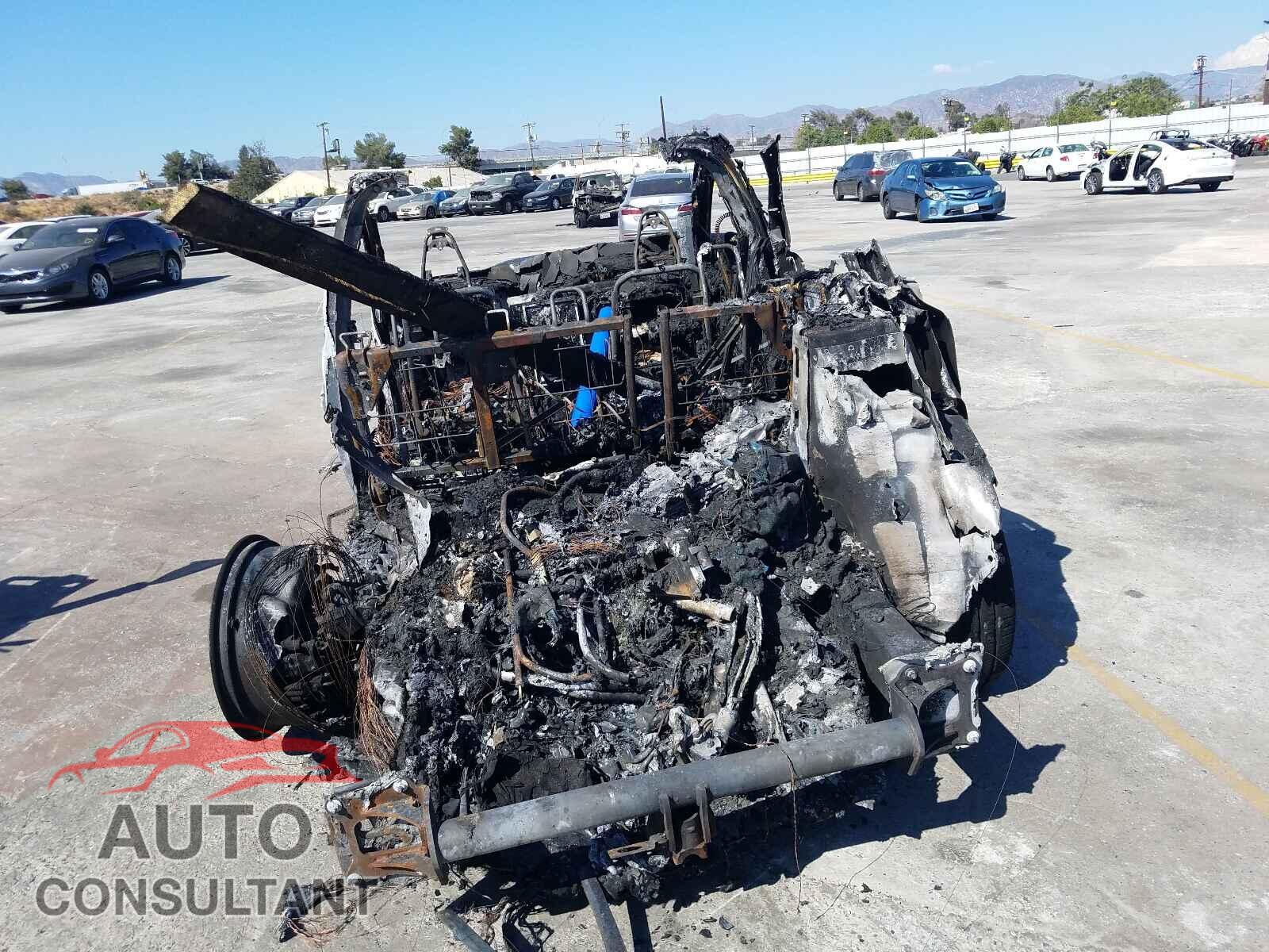 TESLA MODEL X 2019 - 5YJXCDE28KF149400