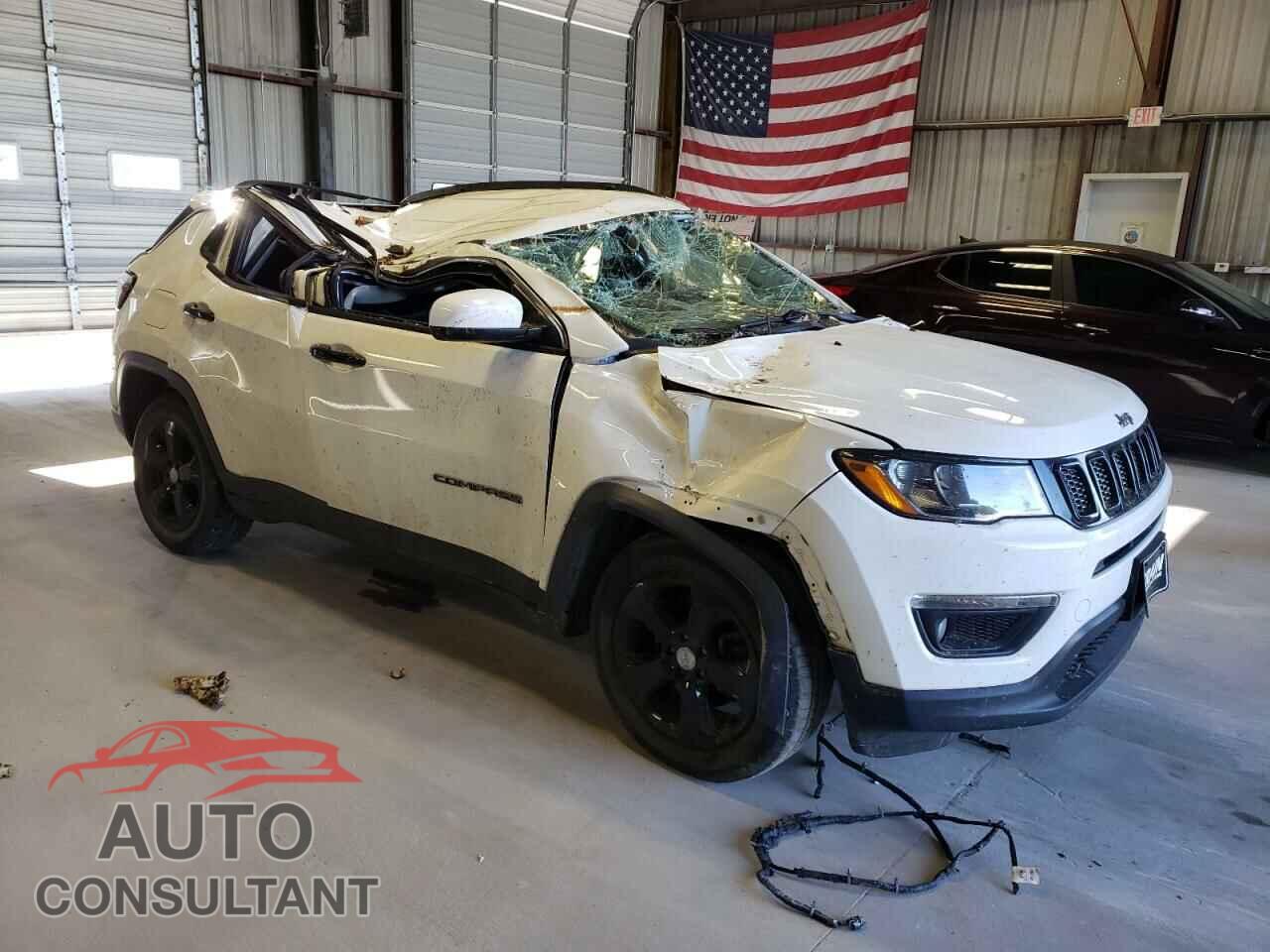 JEEP COMPASS 2018 - 3C4NJDBB1JT192509