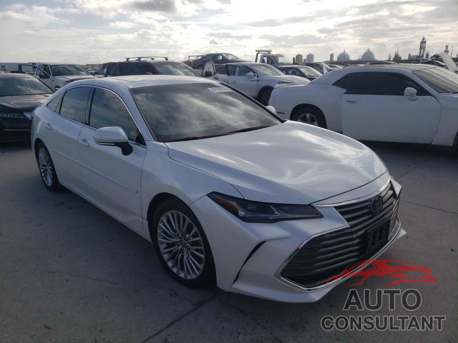 TOYOTA AVALON 2019 - 4T1BZ1FB5KU010771