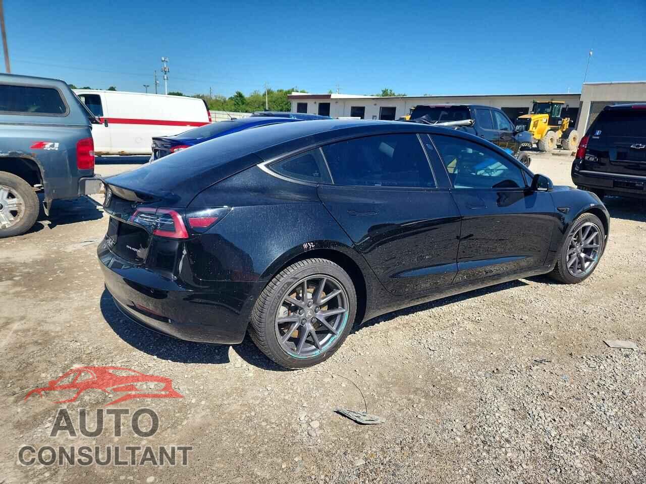 TESLA MODEL 3 2021 - 5YJ3E1EB0MF858624