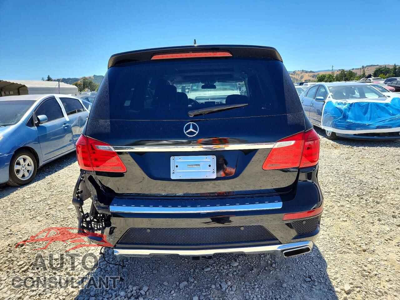 MERCEDES-BENZ GL-CLASS 2015 - 4JGDF7DEXFA498012