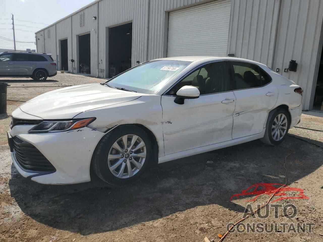 TOYOTA CAMRY 2018 - JTNB11HK0J3001680