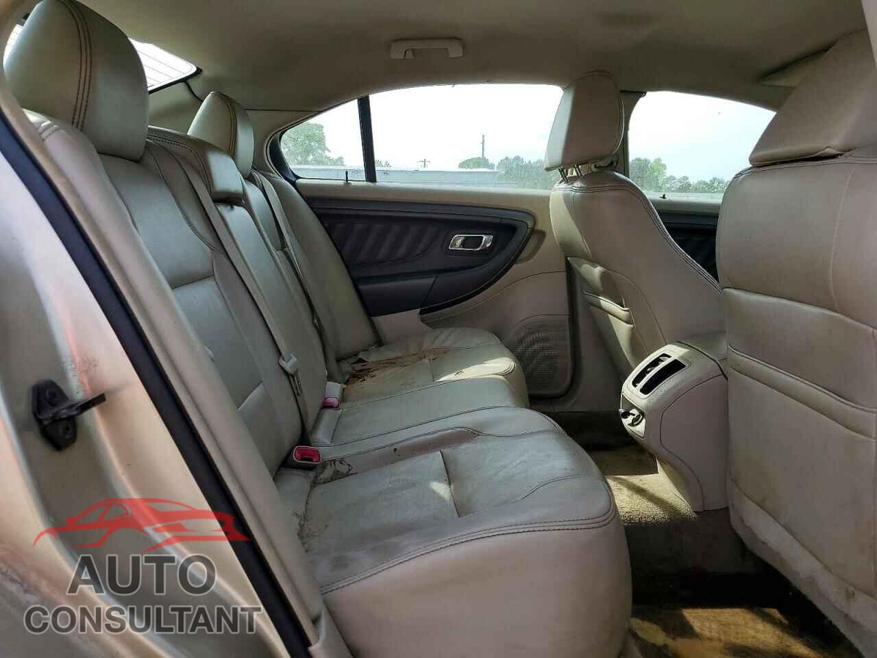 FORD TAURUS 2011 - 1FAHP2EW0BG173606
