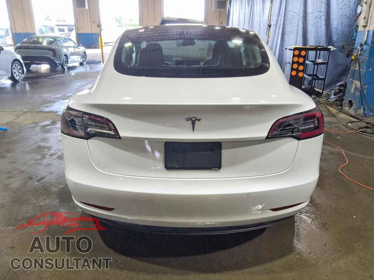 TESLA MODEL 3 2020 - 5YJ3E1EAXLF644830