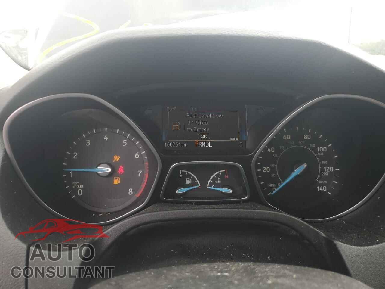 FORD FOCUS 2017 - 1FADP3K26HL215654