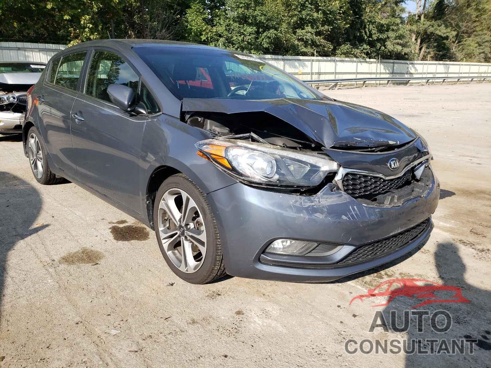 KIA FORTE 2016 - KNAFX5A80G5592890