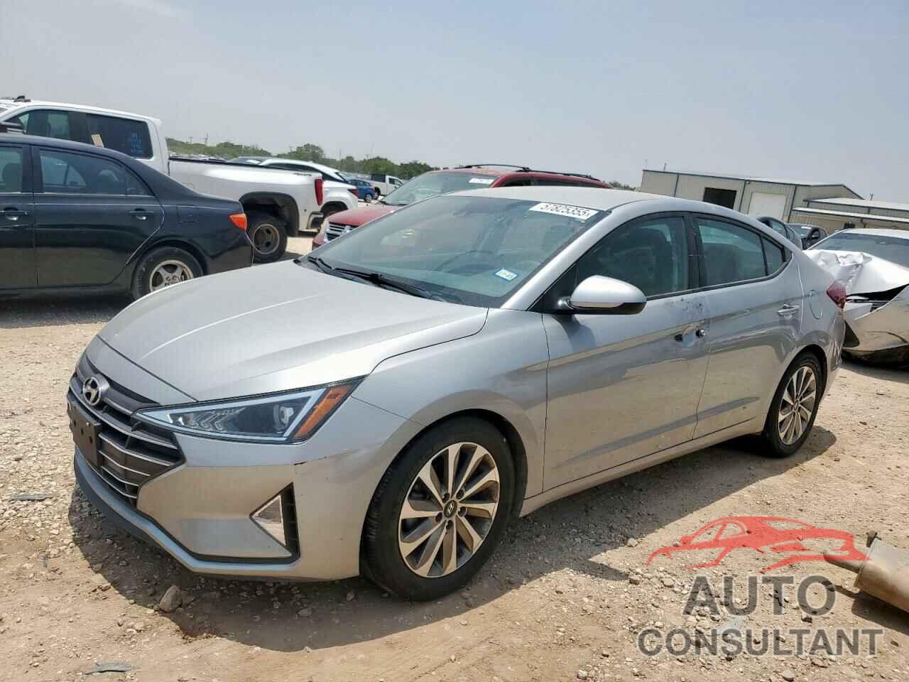 HYUNDAI ELANTRA 2020 - 5NPD84LF0LH563445