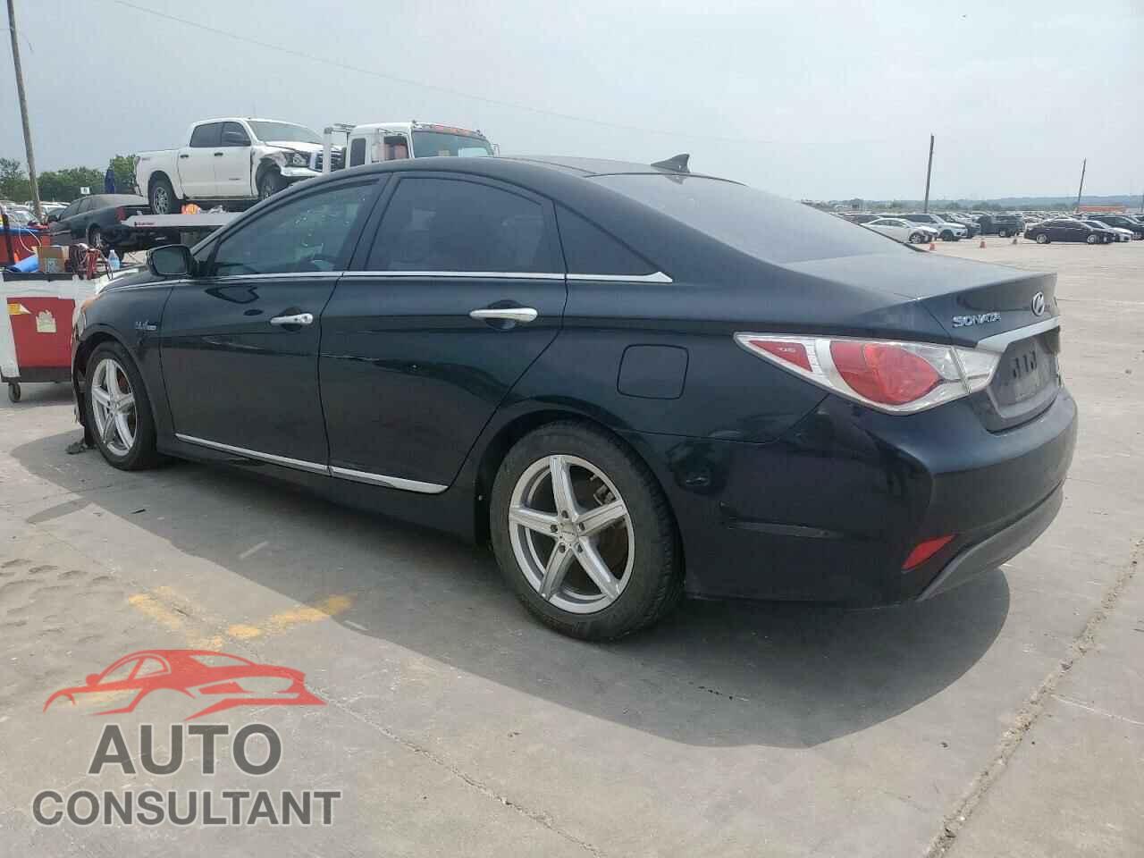 HYUNDAI SONATA 2015 - KMHEC4A44FA129184