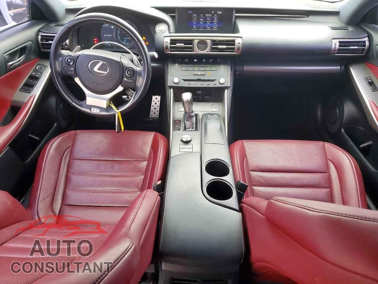 LEXUS IS 2015 - JTHBE1D25F5020332