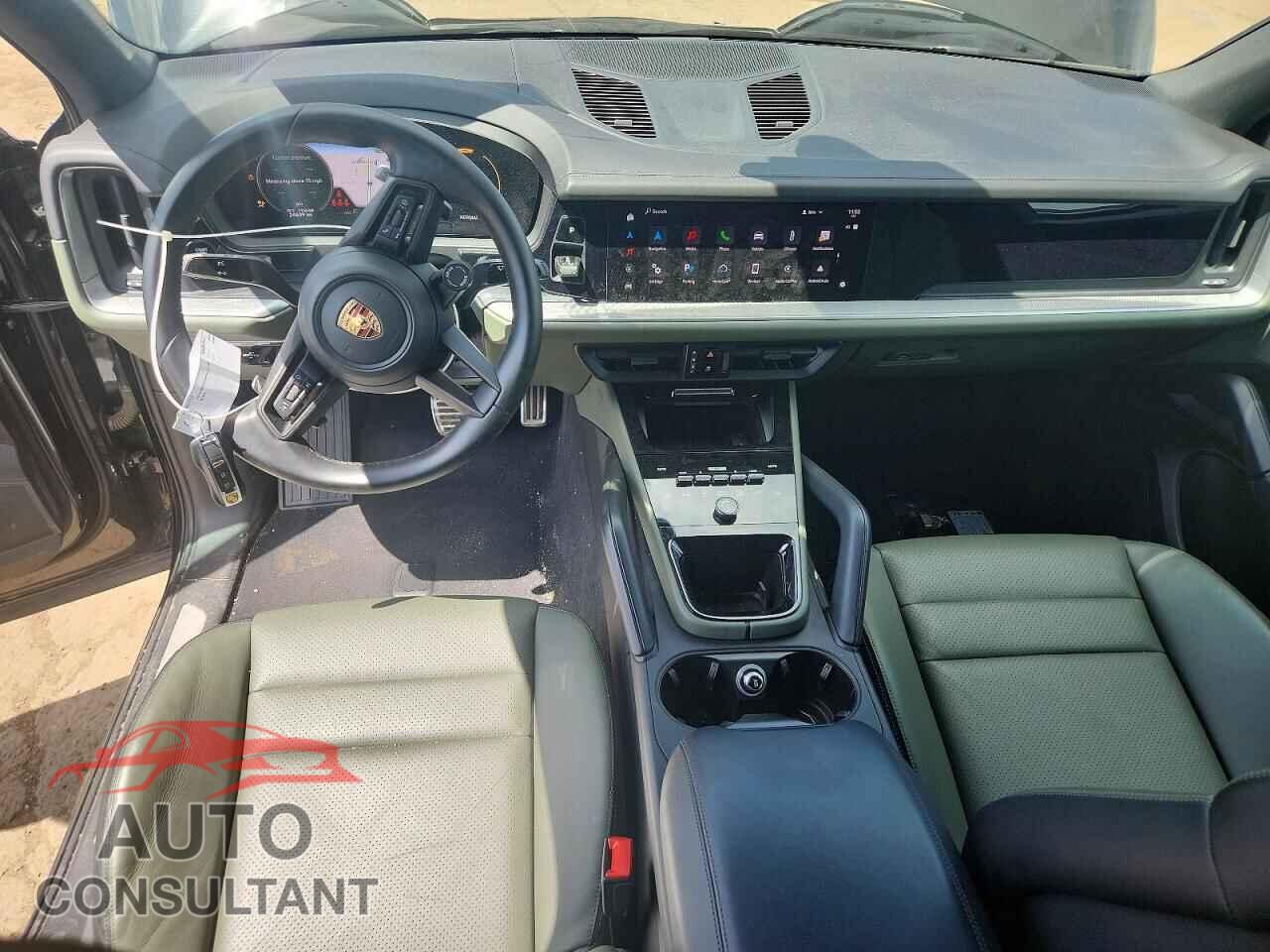 PORSCHE CAYENNE 2024 - WP1AL2AY8RDA32162
