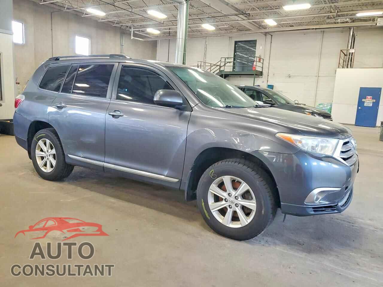 TOYOTA HIGHLANDER 2012 - 5TDBK3EH2CS098436