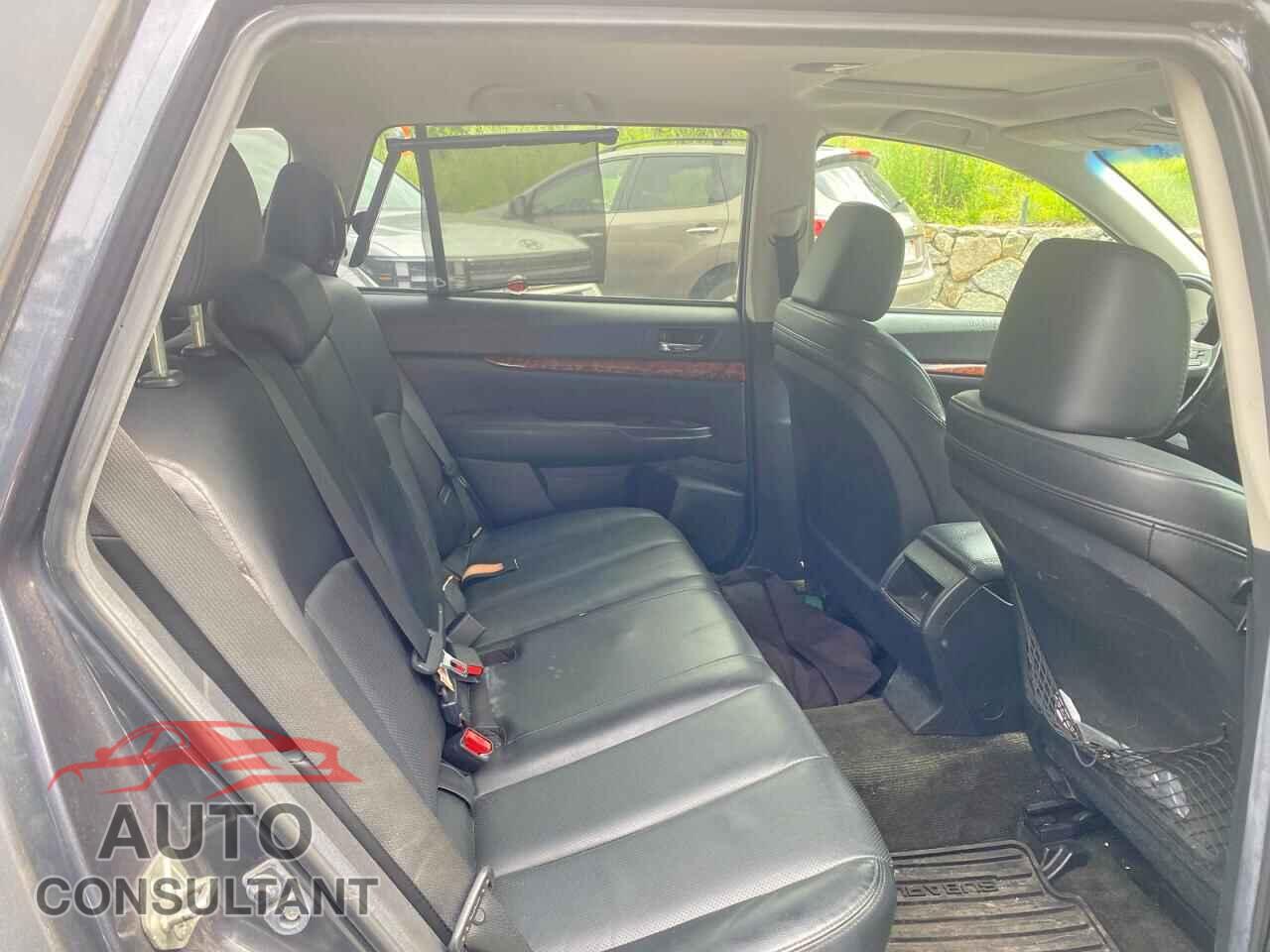 SUBARU OUTBACK 2011 - 4S4BRBKC2B3435679