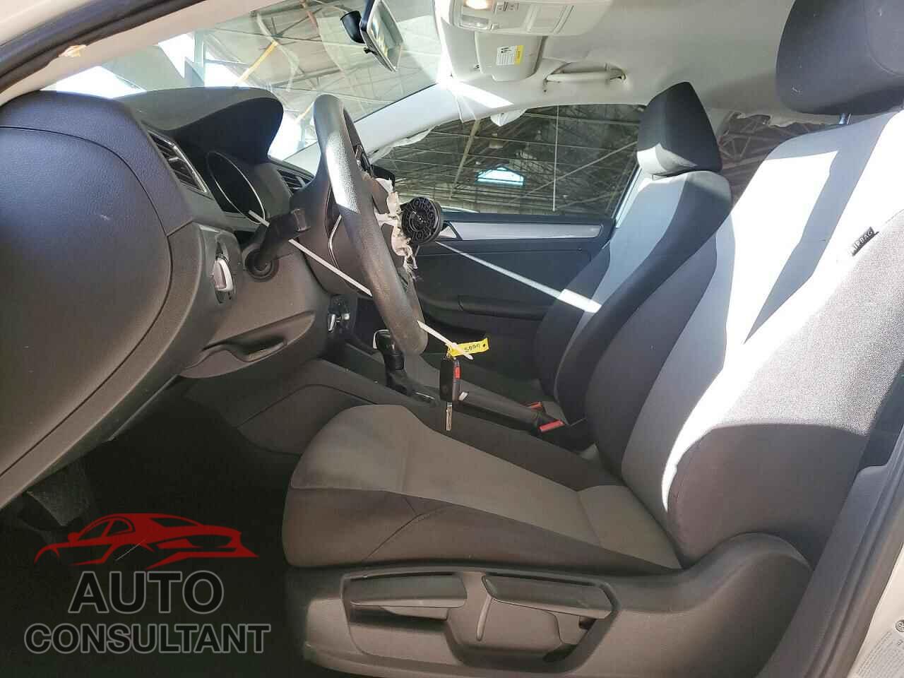 VOLKSWAGEN JETTA 2017 - 3VW2B7AJ5HM321346