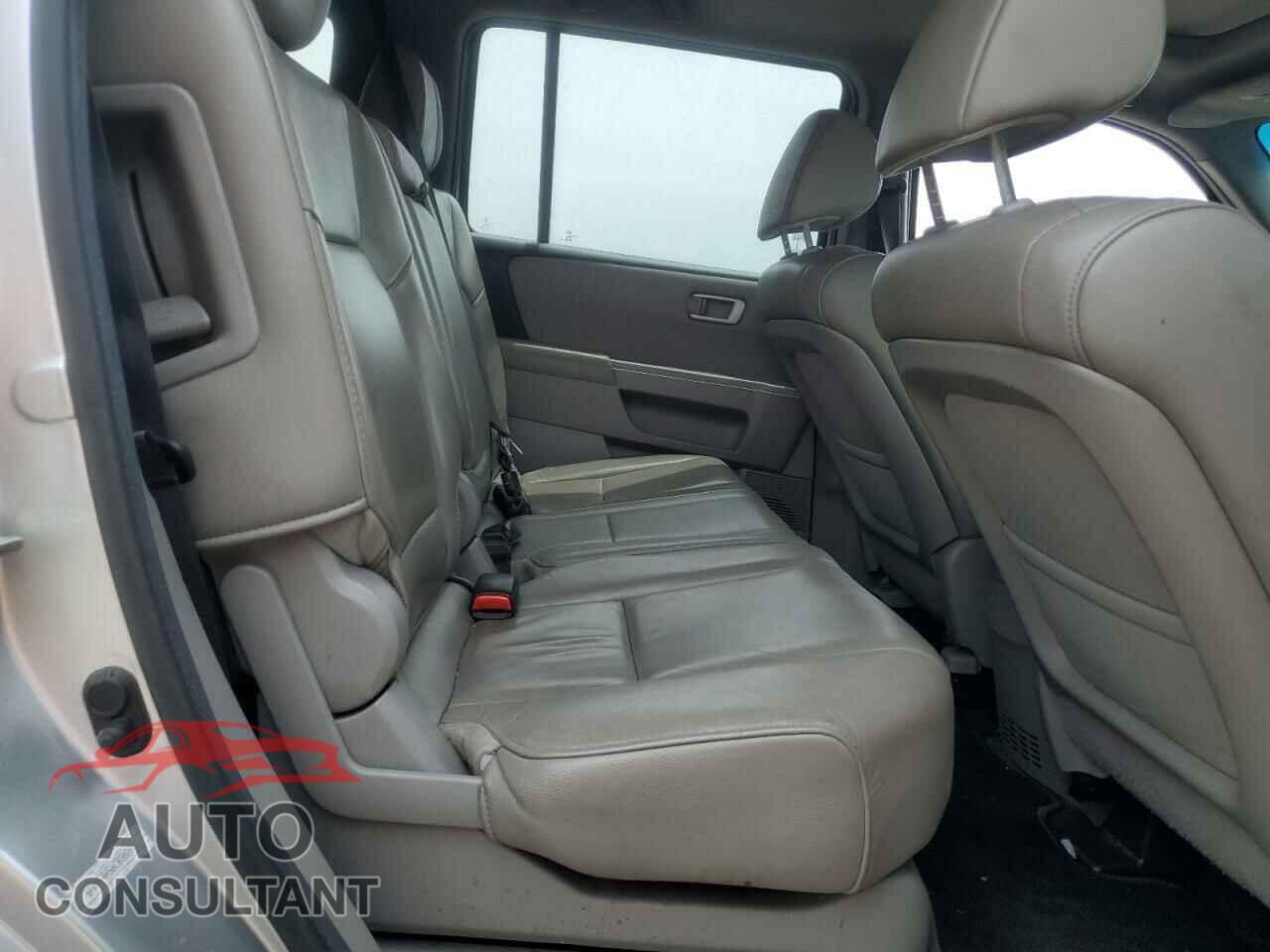 HONDA PILOT 2012 - 5FNYF4H56CB062811