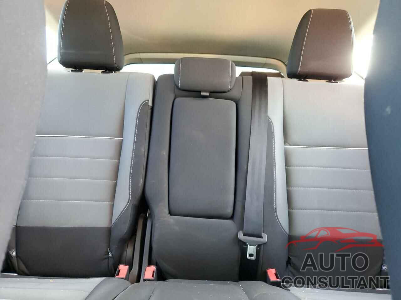 FORD ESCAPE 2015 - 1FMCU9GX8FUC68168