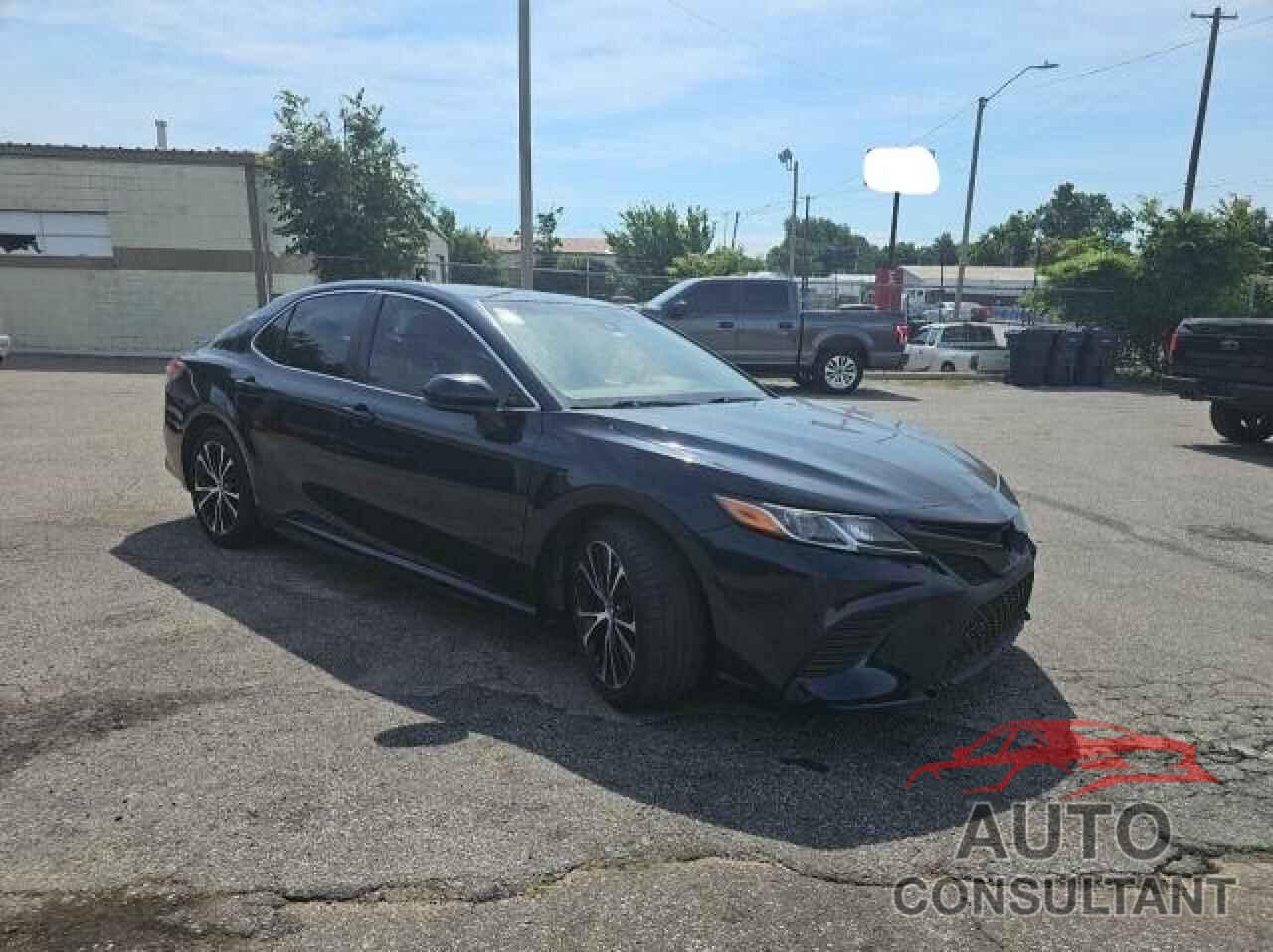 TOYOTA CAMRY 2018 - JTNB11HK8J3012166