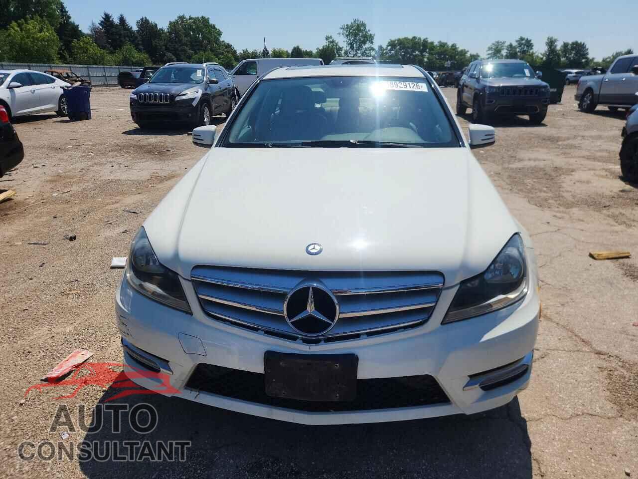 MERCEDES-BENZ C-CLASS 2012 - WDDGF8BB1CF917854