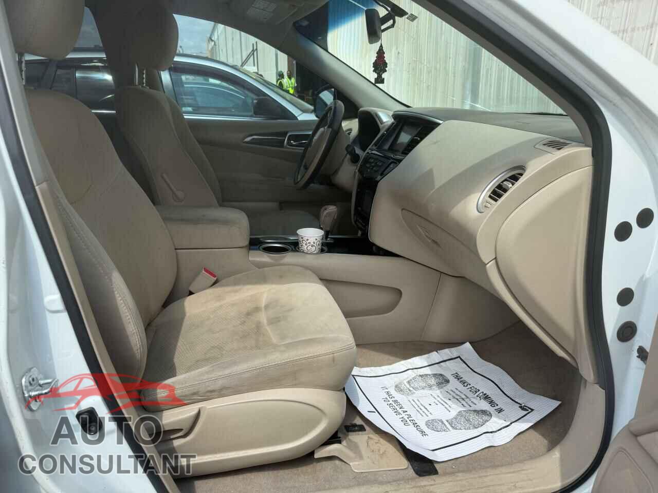 NISSAN PATHFINDER 2015 - 5N1AR2MN2FC609475