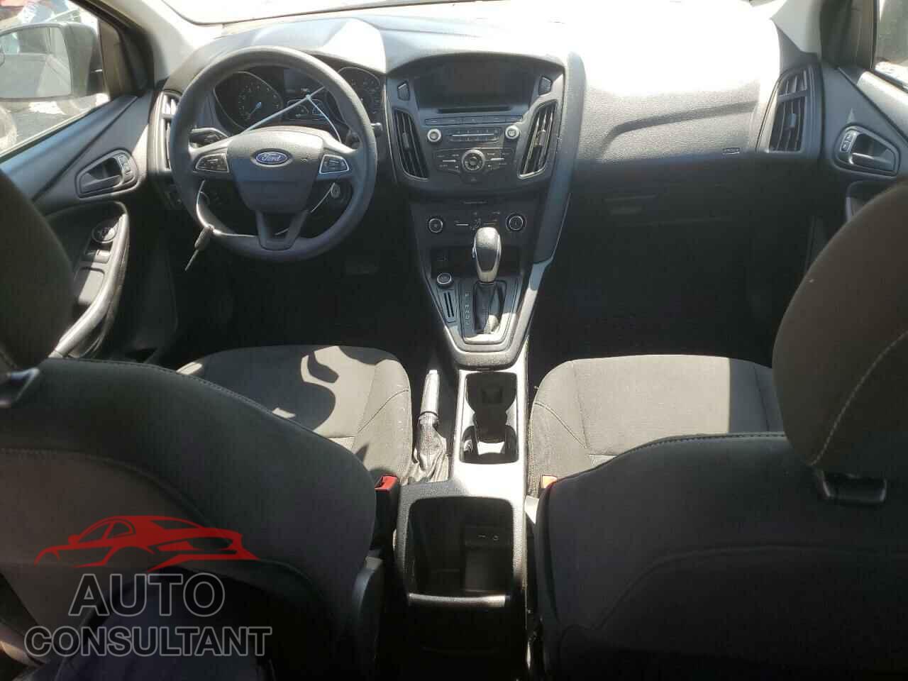 FORD FOCUS 2015 - 1FADP3E25FL304494