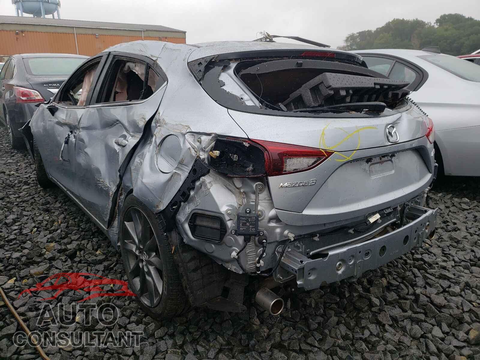 MAZDA 3 2018 - 3MZBN1M30JM175252