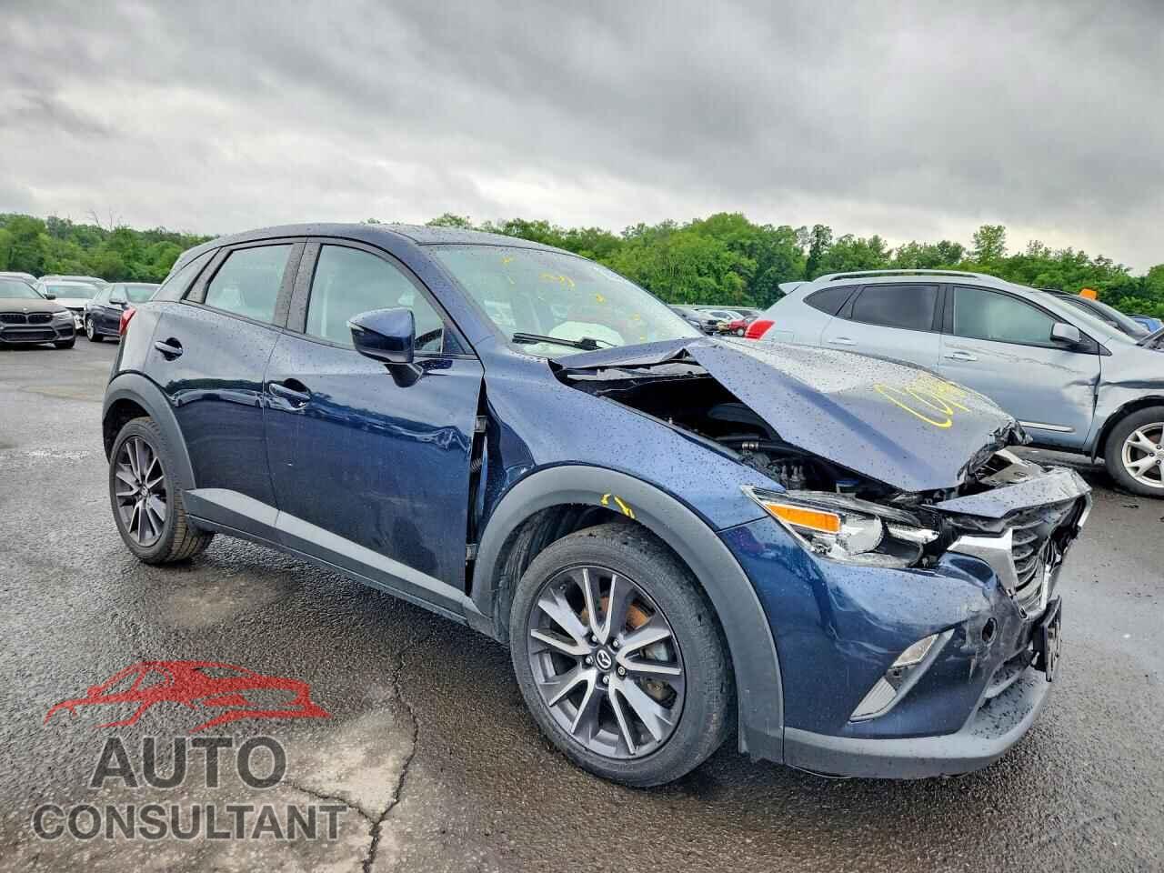 MAZDA CX-3 2018 - JM1DKFC7XJ0331256