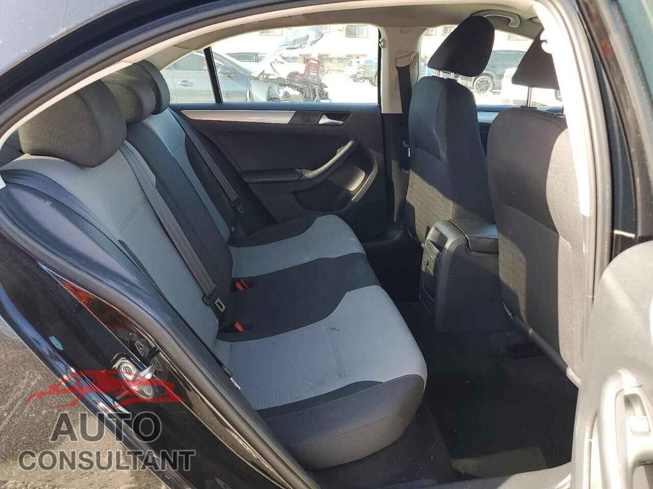 VOLKSWAGEN JETTA 2017 - 3VW2B7AJ2HM404071