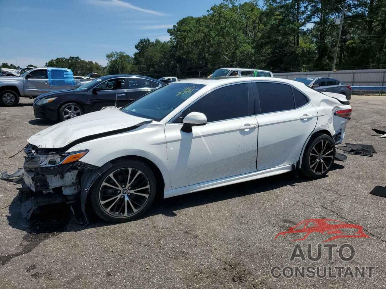 TOYOTA CAMRY 2018 - JTNB11HK1J3007343