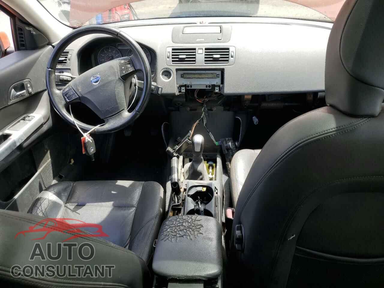 VOLVO C30 2012 - YV1672MK8C2278015