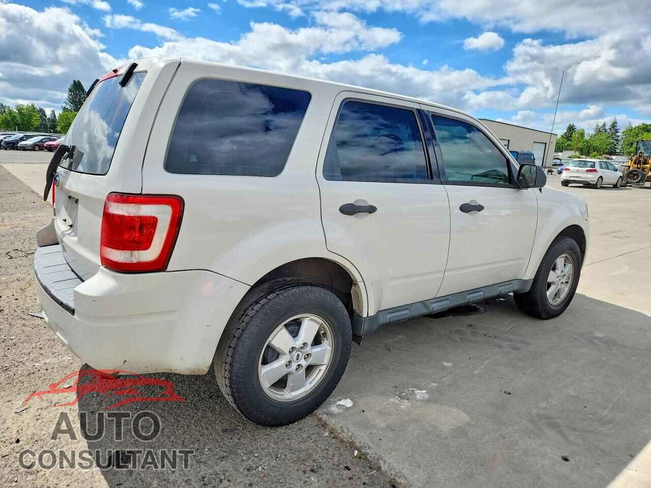 FORD ESCAPE 2010 - 1FMCU0C75AKA72632