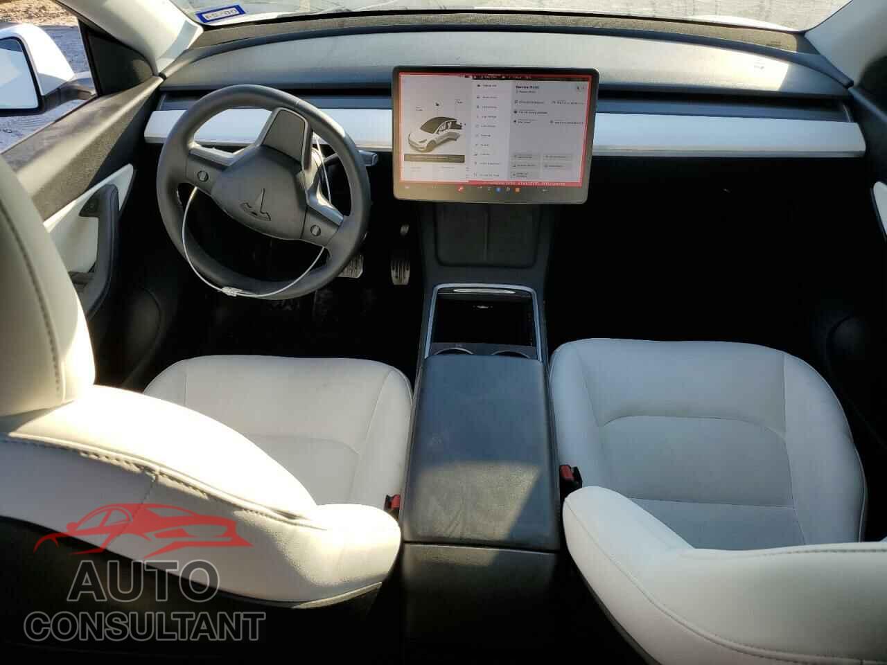 TESLA MODEL Y 2021 - 5YJYGDED2MF123100