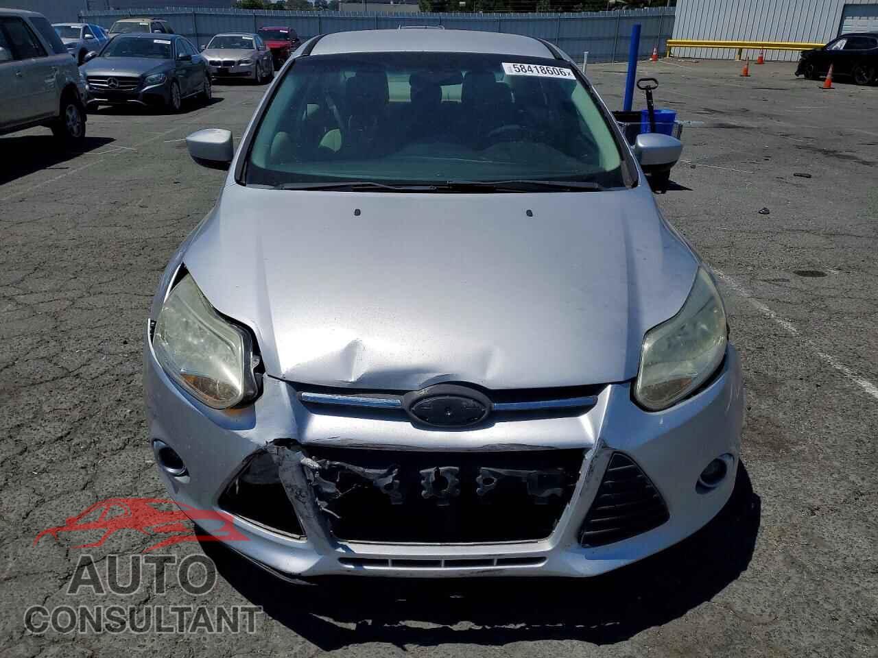 FORD FOCUS 2012 - 1FAHP3F2XCL108451