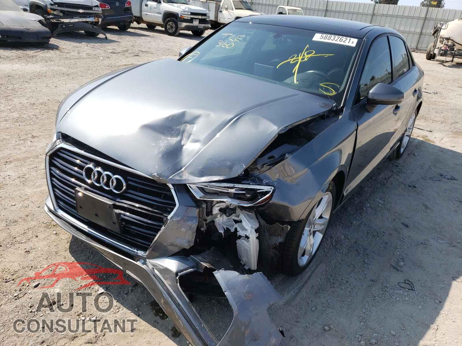 AUDI A3 2018 - WAUAUGFF7J1084016