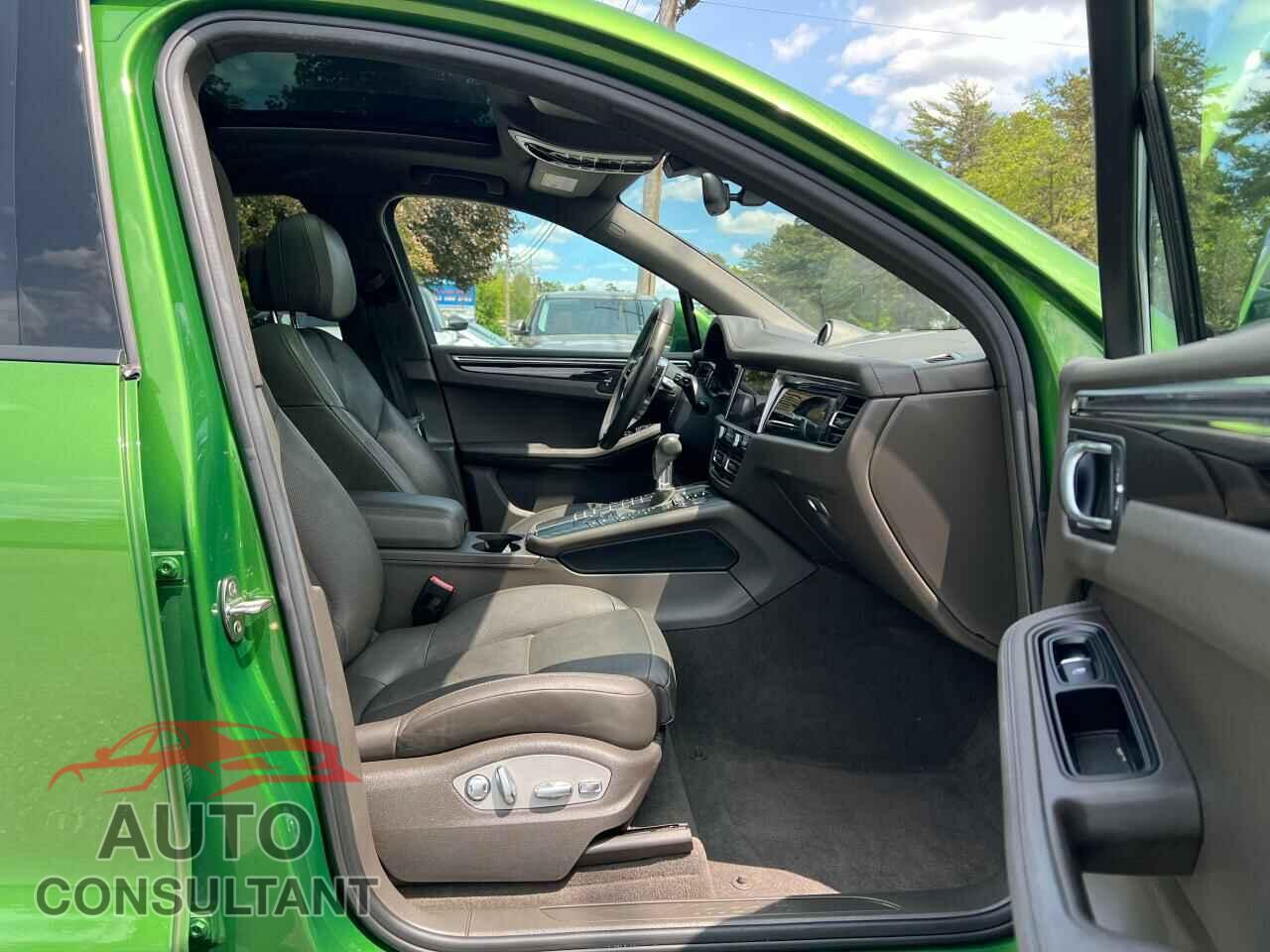 PORSCHE MACAN 2019 - WP1AA2A59KLB09077