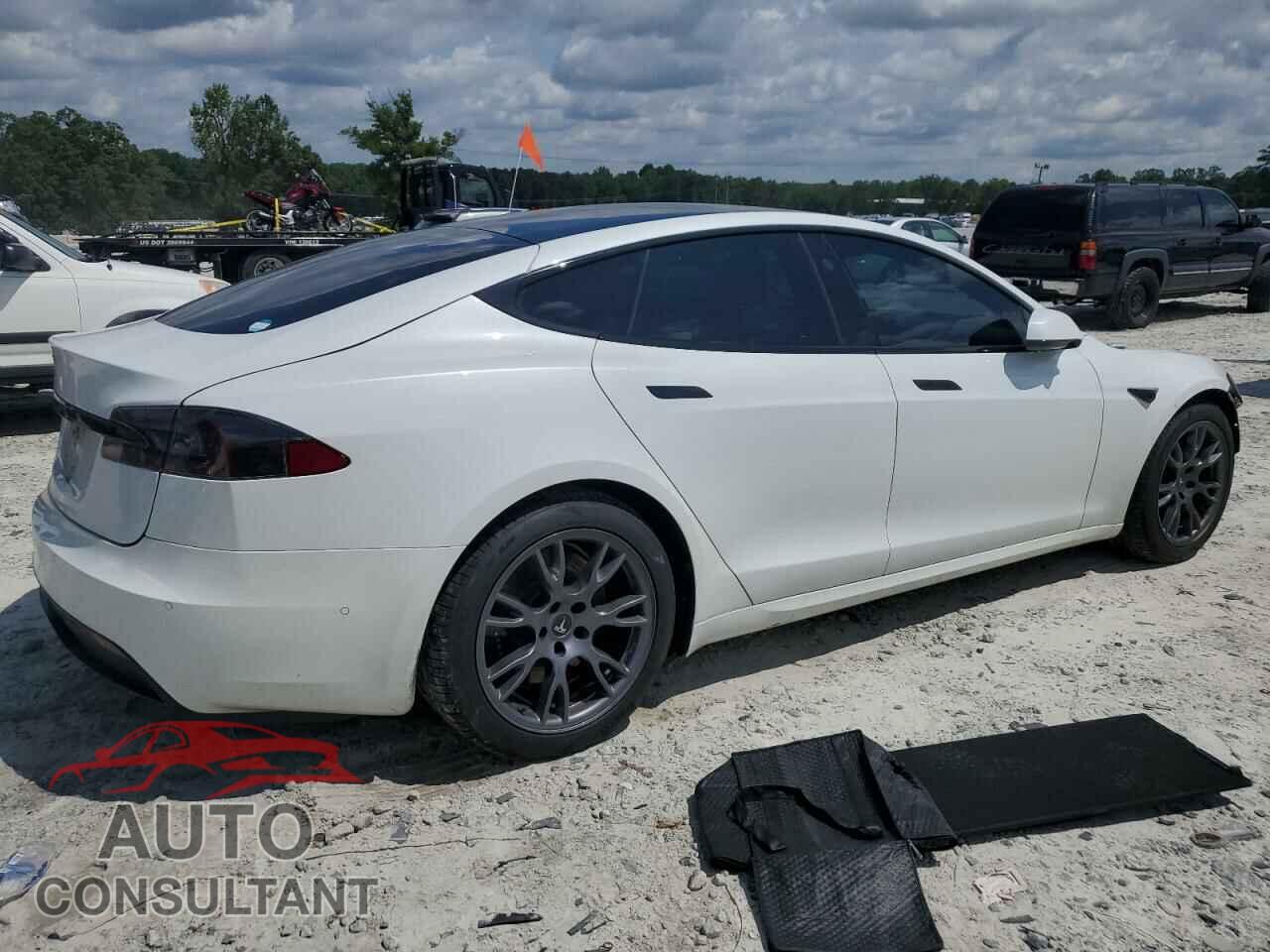 TESLA MODEL S 2021 - 5YJSA1E52MF443953