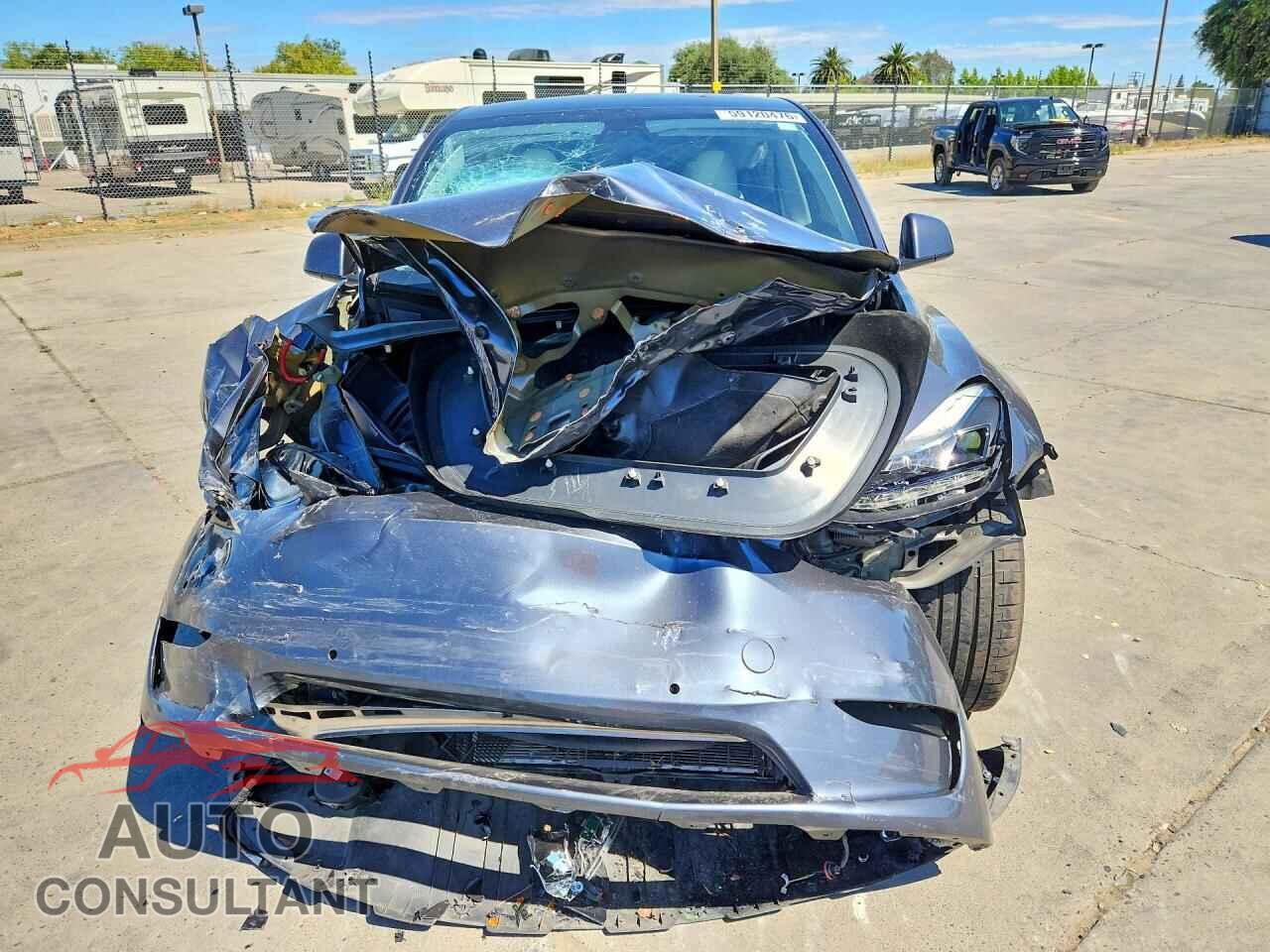 TESLA MODEL Y 2021 - 5YJYGDEF3MF264002