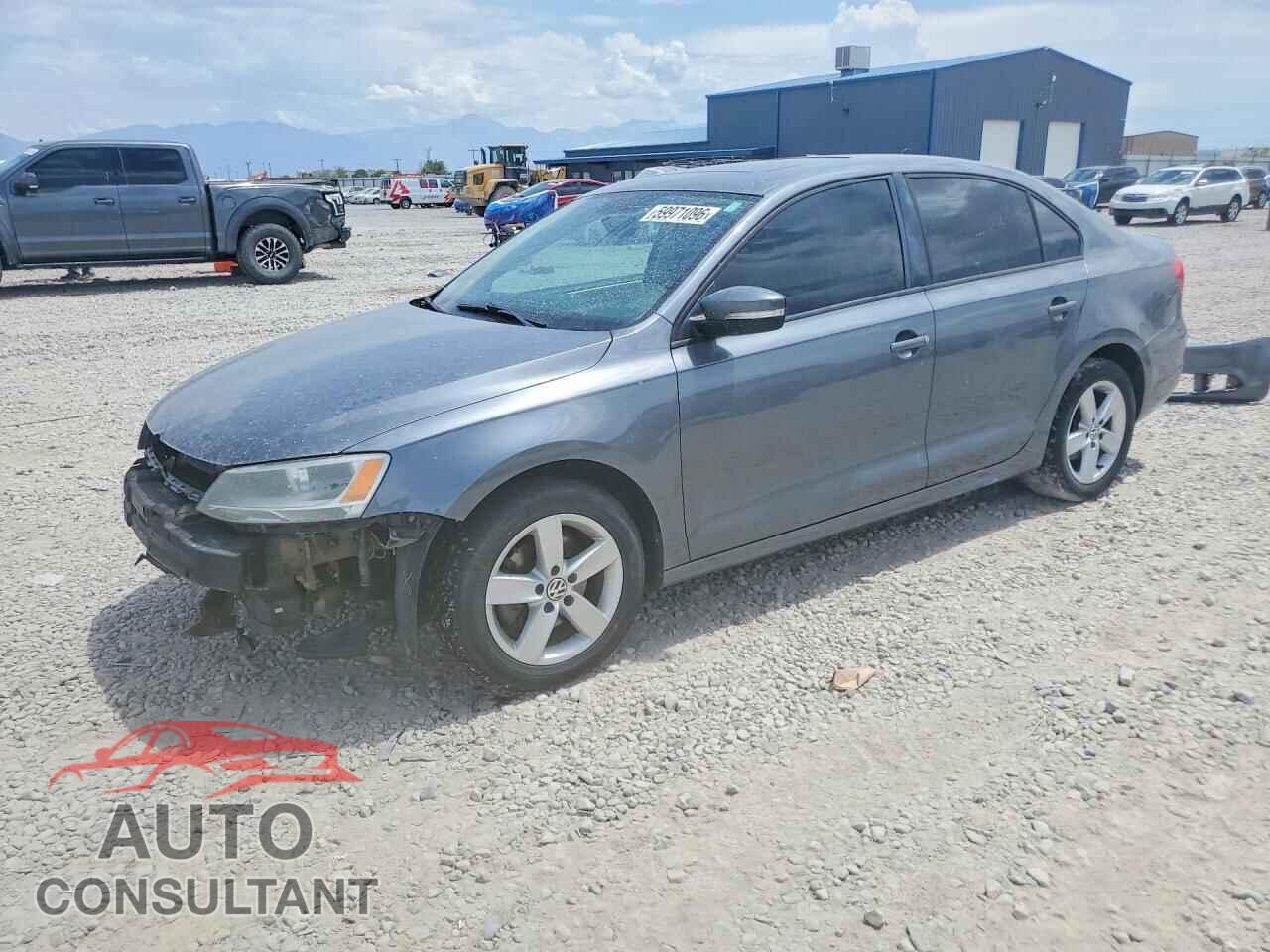 VOLKSWAGEN JETTA 2012 - 3VWLL7AJ4CM348533