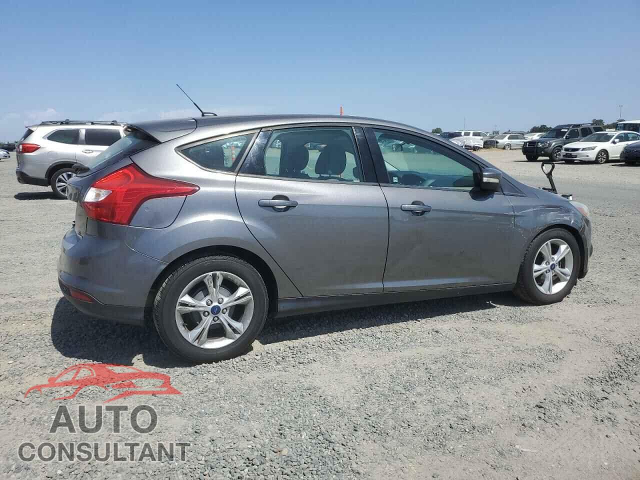 FORD FOCUS 2014 - 1FADP3K2XEL457861