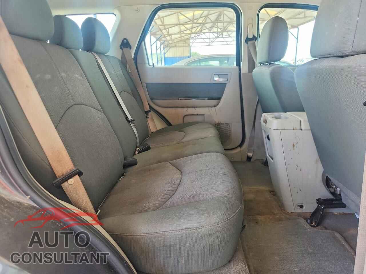 MAZDA TRIBUTE 2010 - 4F2CY0C75AKM03508