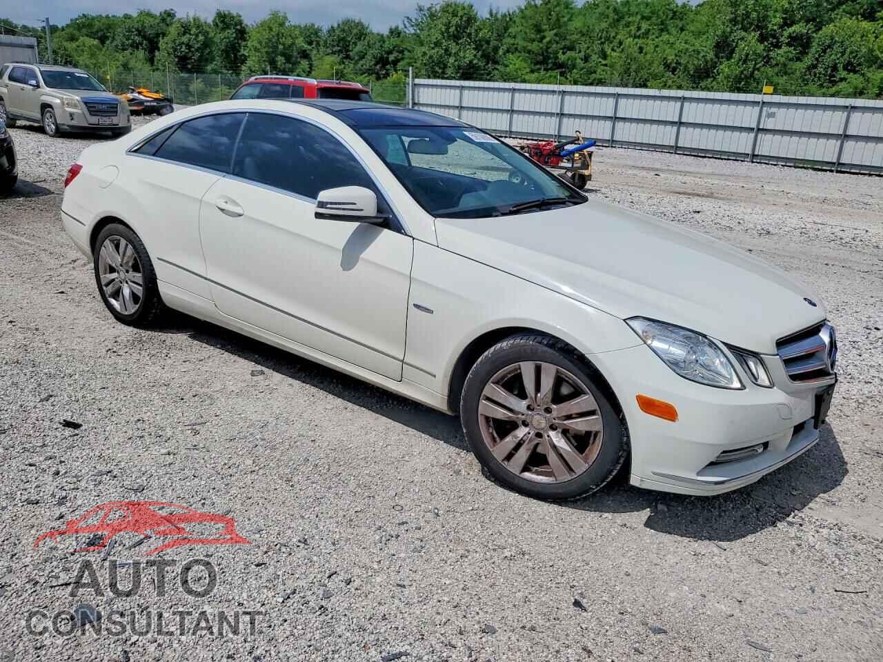 MERCEDES-BENZ E-CLASS 2012 - WDDKJ5KB0CF170061