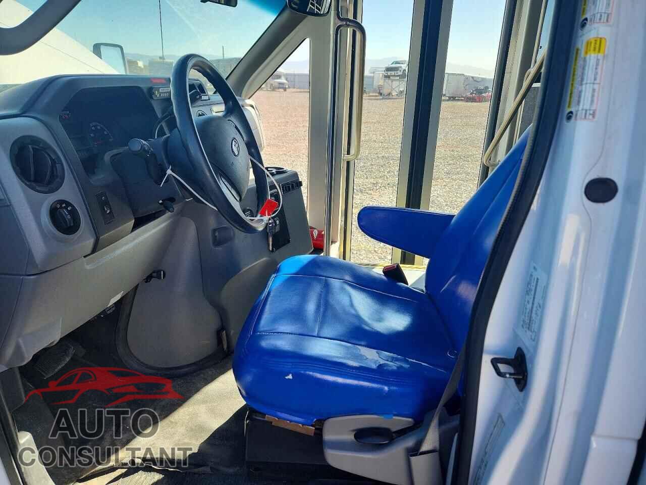 FORD ECONOLINE 2017 - 1FDFE4FS7HDC06590
