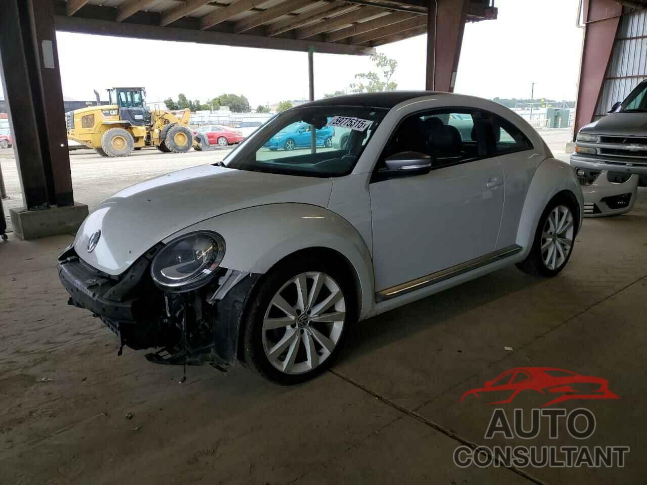 VOLKSWAGEN BEETLE 2014 - 3VWJ17AT8EM653227