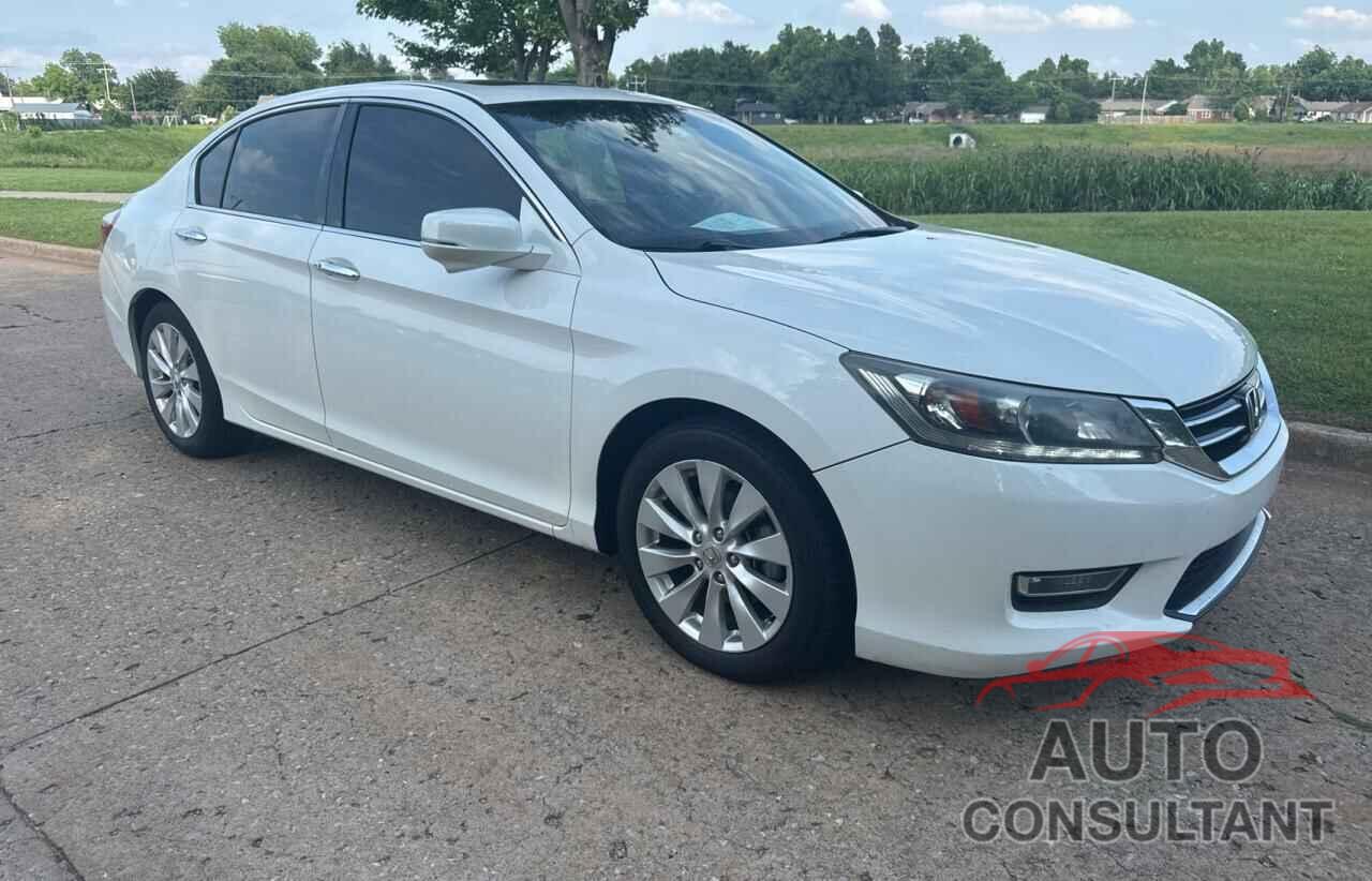 HONDA ACCORD 2013 - 1HGCR3F81DA005145