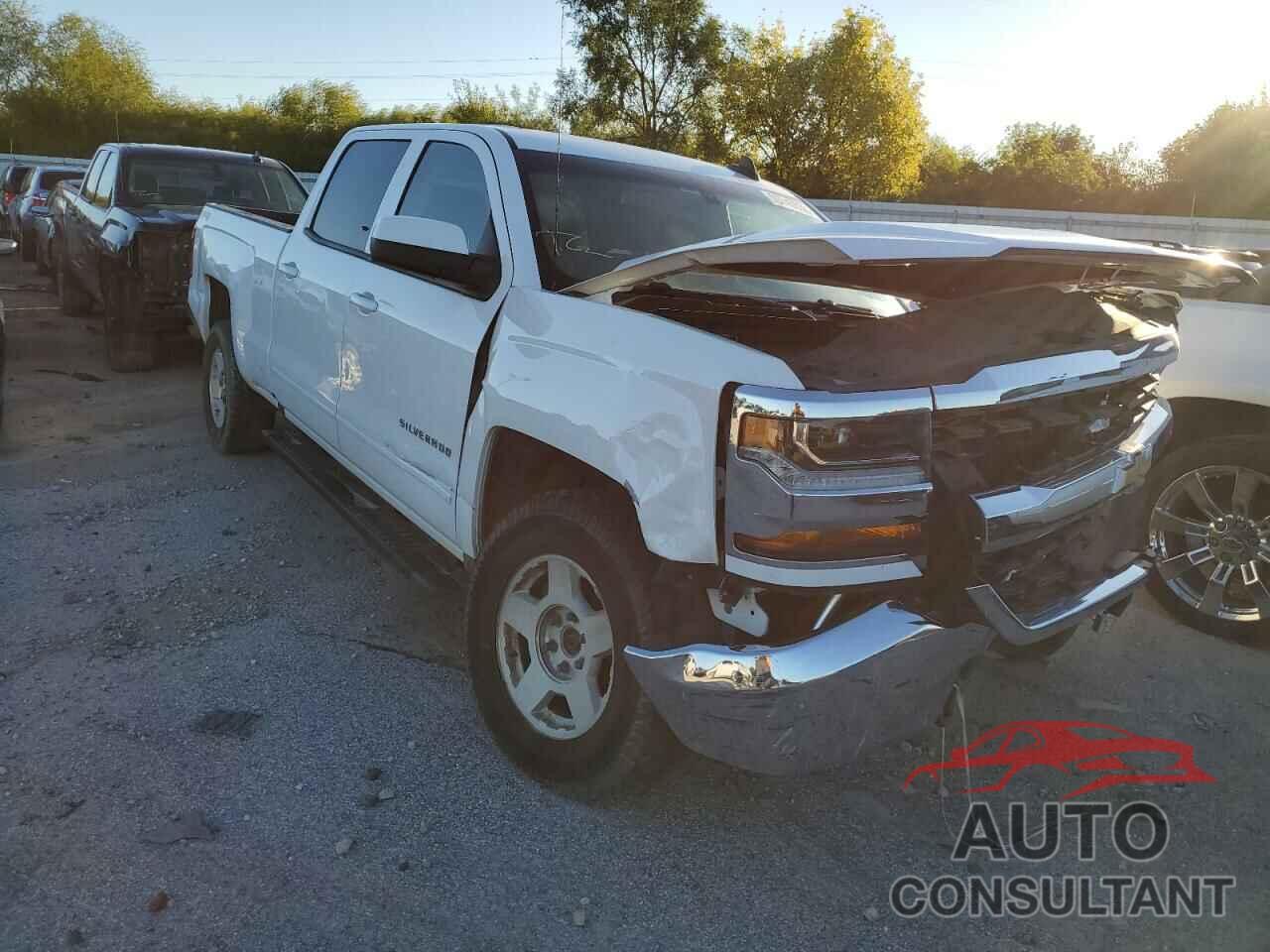 CHEVROLET SILVERADO 2018 - 3GCUKREC5JG447892