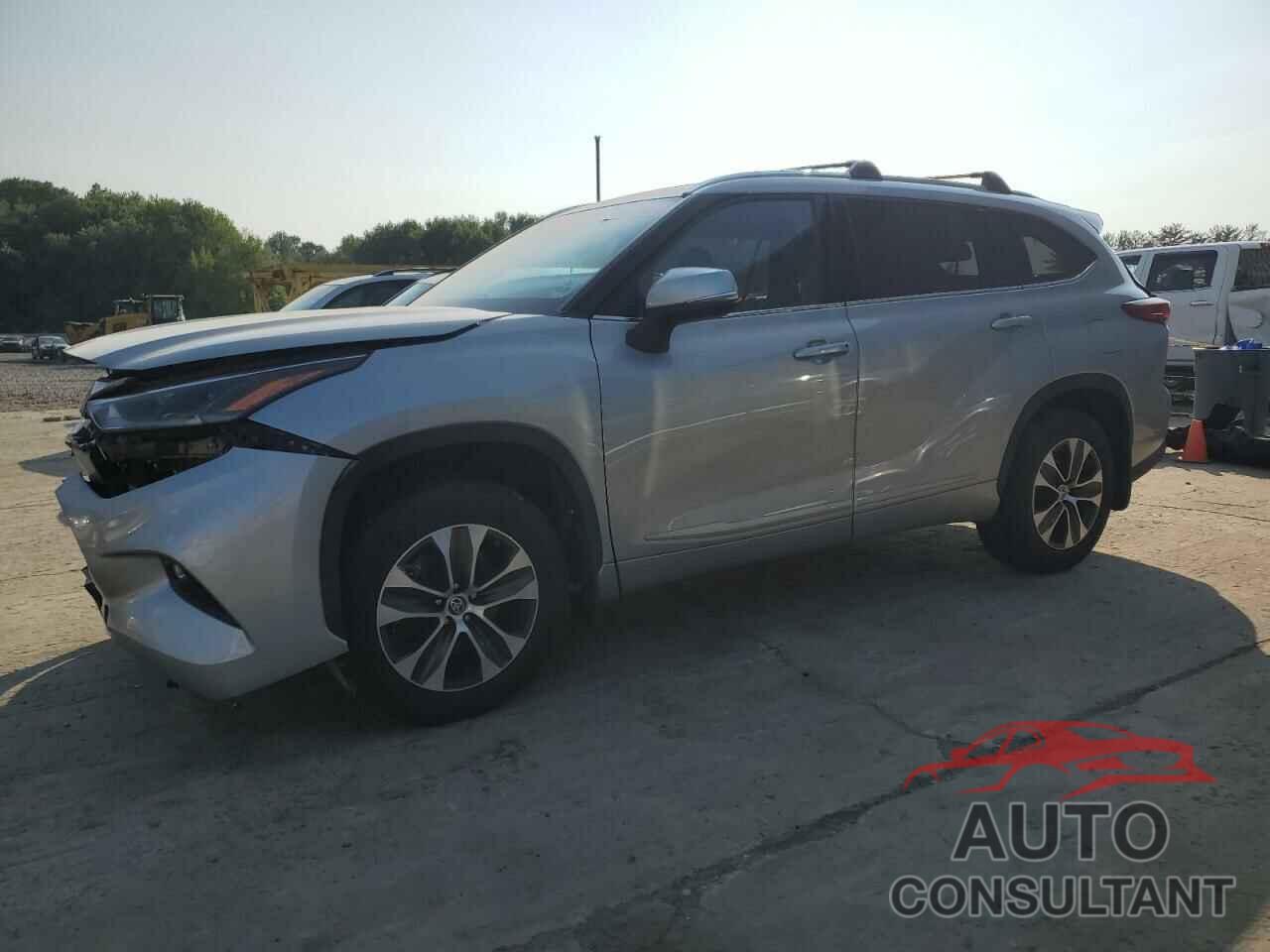 TOYOTA HIGHLANDER 2021 - 5TDHZRBH6MS528368
