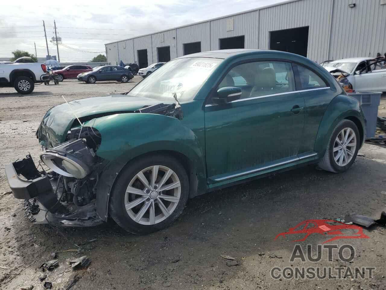 VOLKSWAGEN BEETLE 2018 - 3VWJD7AT5JM713935